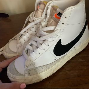 WNMS Nike Blazers